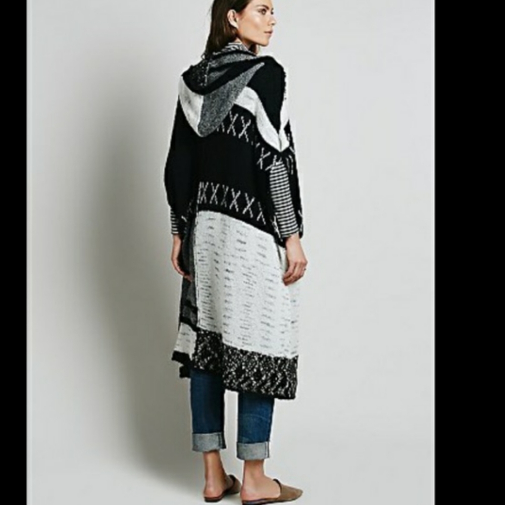 Free People Solstice Spirit Poncho - Picture 3 of 10